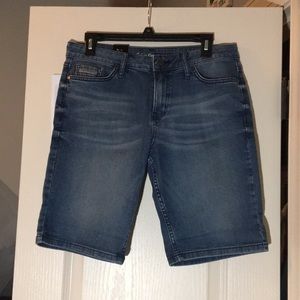 Calvin Klein Bermuda jean shorts size 8.